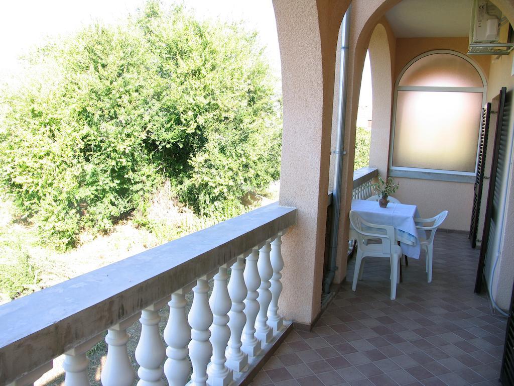 Apartments Mediterranean Sundance Vodice Room photo
