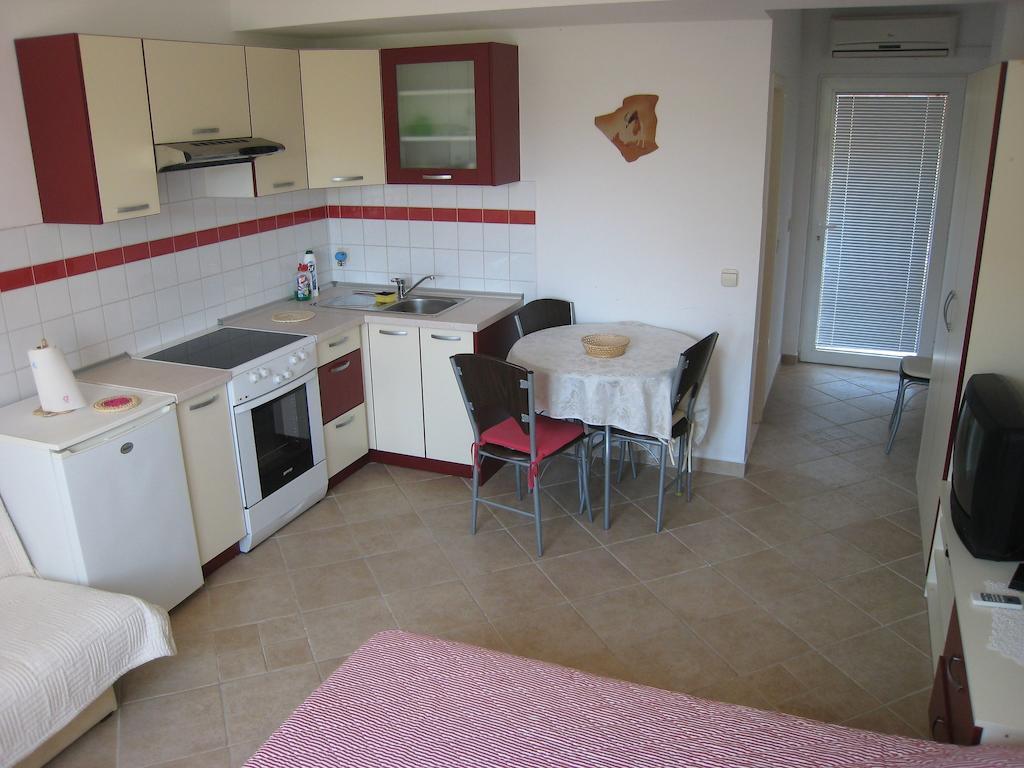 Apartments Mediterranean Sundance Vodice Room photo